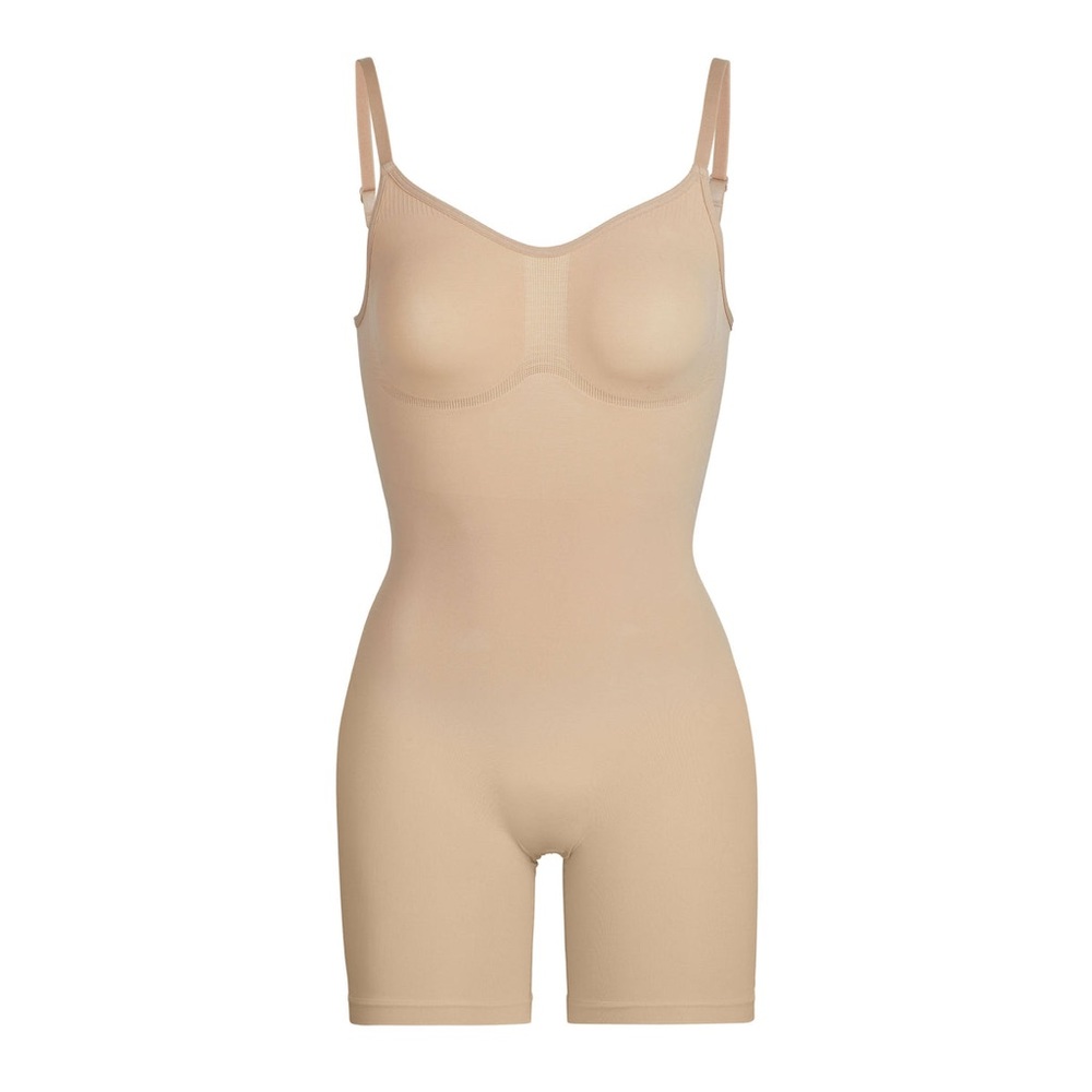 SKIMS | NEW SCULPTING BODYSUIT MID THIGH WITH OPEN GUSSET | Tan | New
